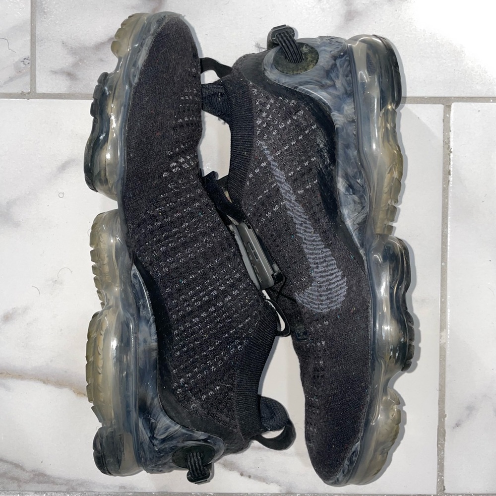 vapormax flyknit dark grey